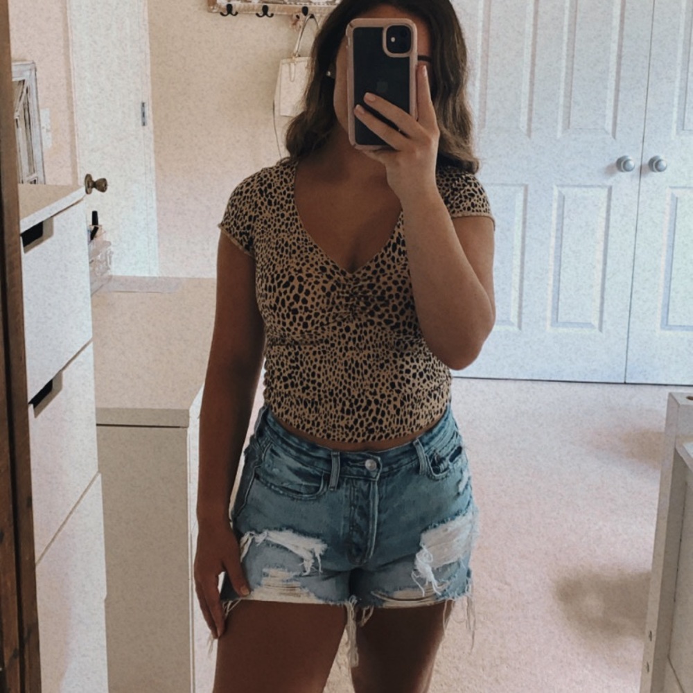 Brandy Melville Gina Top